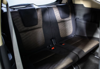 Подержанный автомобиль Mitsubishi Xpander 2022 года (9 фото)