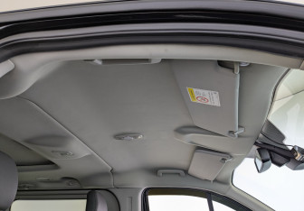 Подержанный автомобиль Ford Tourneo Connect Compactvan 2021 года (21 фото)