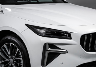 Подержанный автомобиль Geely Preface 2024 года (17 фото)