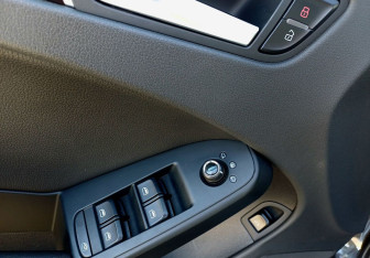 Подержанный автомобиль Audi A4 Sedan 2008 года (16 фото)