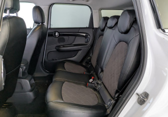 Подержанный автомобиль MINI Countryman 2019 года (11 фото)