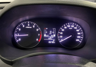 Подержанный автомобиль Hyundai Creta 2017 года (15 фото)