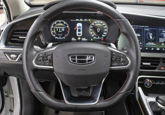 Подержанный автомобиль Geely Tugella 2021 года (17 фото)