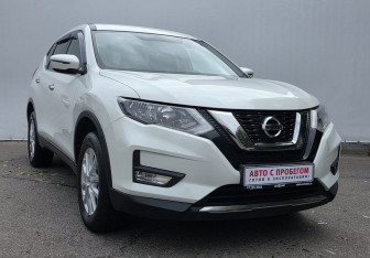Подержанный автомобиль Nissan X-Trail 2019 года (3 фото)