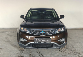 Подержанный автомобиль Geely Atlas 2019 года (2 фото)