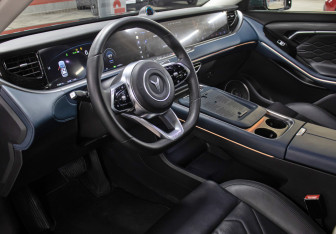 Подержанный автомобиль Voyah Free 2023 года (15 фото)