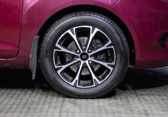 Подержанный автомобиль Ford Fiesta Hatchback 2011 года (23 фото)