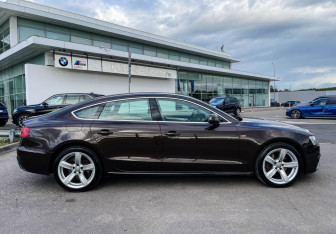 Подержанный автомобиль Audi A5 Coupe 2012 года (4 фото)