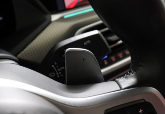Подержанный автомобиль BMW X6 2021 года (18 фото)
