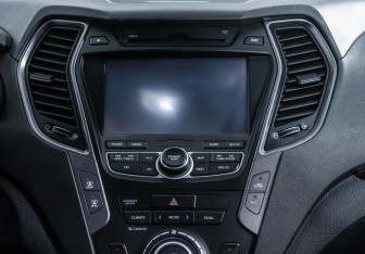 Подержанный автомобиль Hyundai Santa Fe 2014 года (9 фото)