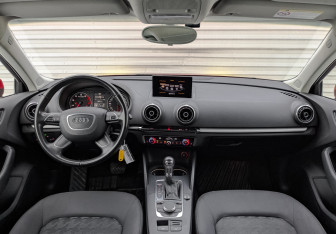 Подержанный автомобиль Audi A3 Hatchback 2013 года (14 фото)