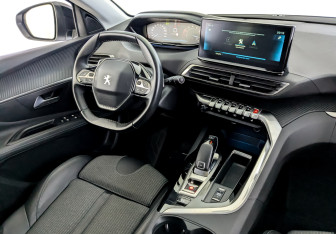 Подержанный автомобиль Peugeot 3008 2021 года (29 фото)