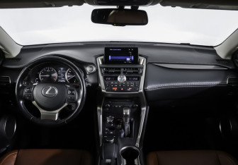 Подержанный автомобиль Lexus NX 2017 года (17 фото)