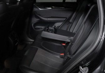 Подержанный автомобиль BMW X4 2019 года (10 фото)