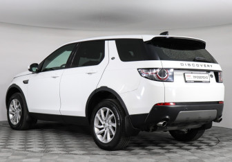 Подержанный автомобиль Land Rover Discovery Sport 2017 года (7 фото)