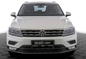 Подержанный автомобиль Volkswagen Tiguan 2017 года (2 фото)