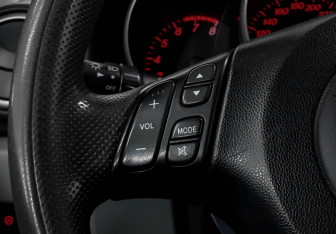 Подержанный автомобиль Mazda 3 Sedan 2005 года (15 фото)