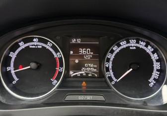 Подержанный автомобиль Skoda Rapid Liftback 2018 года (12 фото)