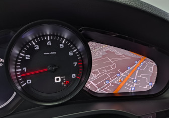 Подержанный автомобиль Porsche Cayenne 2021 года (25 фото)