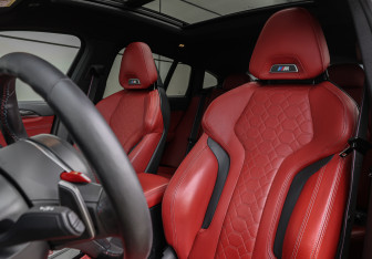 Подержанный автомобиль BMW X4 M 2022 года (12 фото)