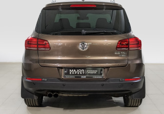 Подержанный автомобиль Volkswagen Tiguan 2014 года (6 фото)