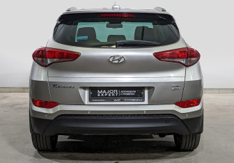 Подержанный автомобиль Hyundai Tucson 2016 года (6 фото)