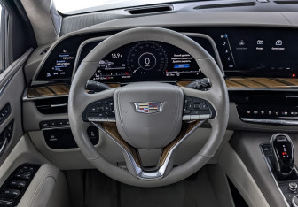 Подержанный автомобиль Cadillac Escalade Suv 2021 года (21 фото)