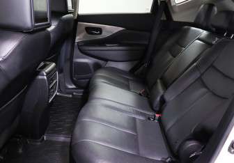 Подержанный автомобиль Nissan Murano Suv 2021 года (16 фото)