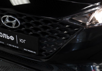 Подержанный автомобиль Hyundai Solaris Sedan 2020 года (7 фото)