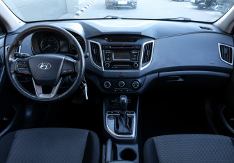 Подержанный автомобиль Hyundai Creta 2017 года (12 фото)