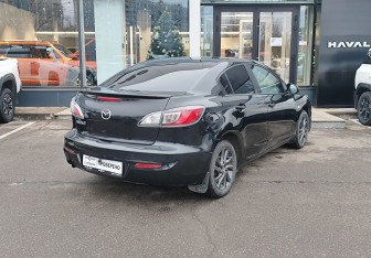 Подержанный автомобиль Mazda 3 Sedan 2012 года (5 фото)
