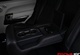 Подержанный автомобиль Land Rover Range Rover 2013 года (24 фото)