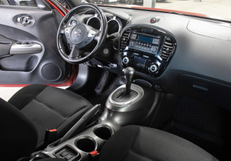 Подержанный автомобиль Nissan Juke 2014 года (11 фото)