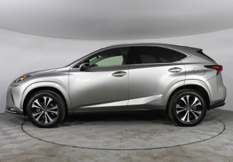 Подержанный автомобиль Lexus NX 2021 года (8 фото)