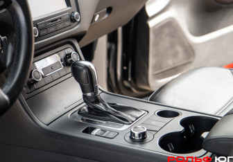 Подержанный автомобиль Volkswagen Touareg 2012 года (13 фото)