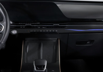 Подержанный автомобиль Omoda C5 2023 года (13 фото)