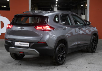 Подержанный автомобиль Chevrolet Tracker 2022 года (5 фото)
