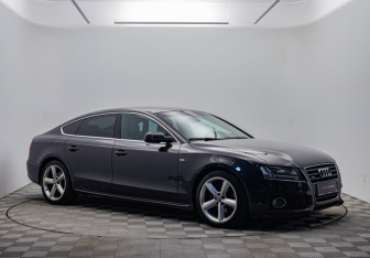 Подержанный автомобиль Audi A5 Liftback 2011 года (3 фото)