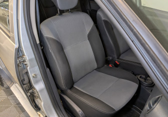 Подержанный автомобиль Renault Duster 2014 года (22 фото)