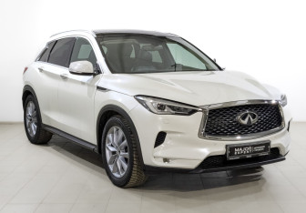 Подержанный автомобиль Infiniti QX50 2018 года (3 фото)