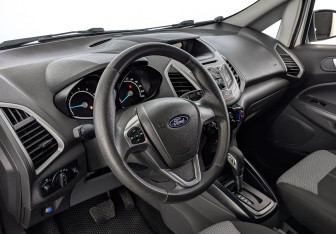 Подержанный автомобиль Ford EcoSport 2018 года (15 фото)