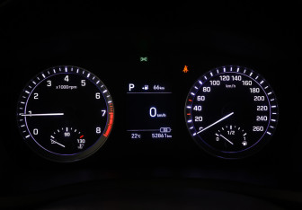 Подержанный автомобиль Hyundai Sonata 2019 года (16 фото)