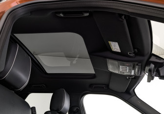 Подержанный автомобиль Land Rover Discovery 2019 года (23 фото)