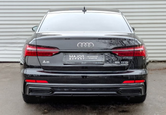 Подержанный автомобиль Audi A6 Sedan 2018 года (6 фото)