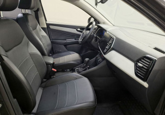 Подержанный автомобиль Jetta VS7 2023 года (10 фото)