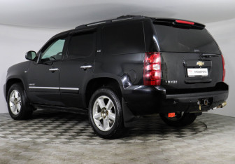 Подержанный автомобиль Chevrolet Tahoe 2008 года (4 фото)