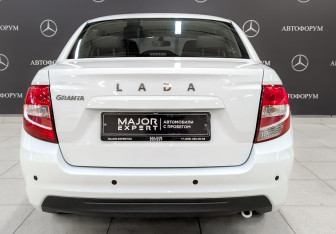 Подержанный автомобиль LADA (ВАЗ) Granta Sedan 2023 года (6 фото)