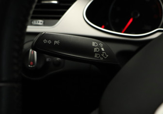 Подержанный автомобиль Audi A4 Sedan 2014 года (15 фото)