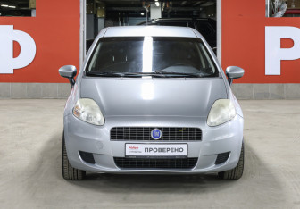 Подержанный автомобиль Fiat Punto Hatchback 2007 года (2 фото)