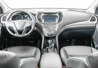 Подержанный автомобиль Hyundai Santa Fe 2017 года (7 фото)